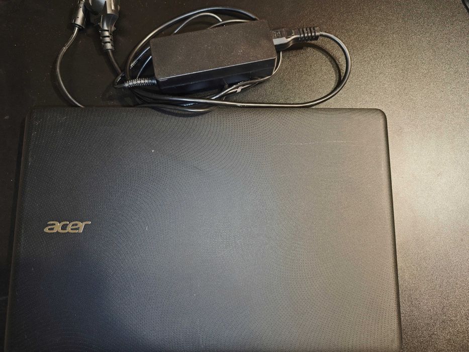 Laptop Acer EX2540 I5-7200U 15.6" / 4Gb RAM/ 256GbSSD / Win11 Home
