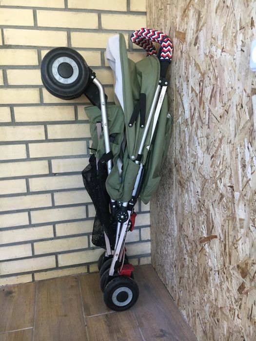 Коляска Макларен