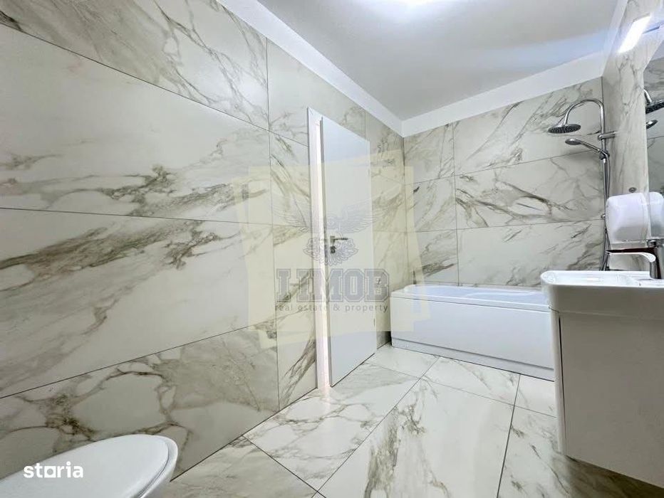 Apartament la cheie 3 camere balcon si parcare zona Supeco