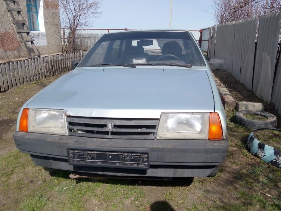 Продам 2109 по болтам