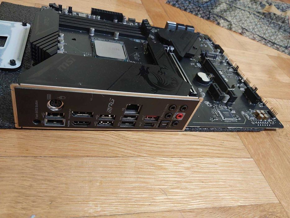 AMD Ryzen 7 5800X + MSI B550 Gaming Plus