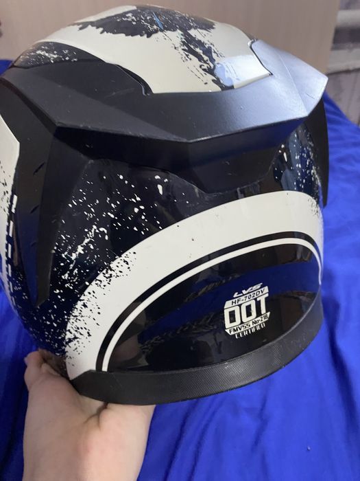 Продается мотошлем