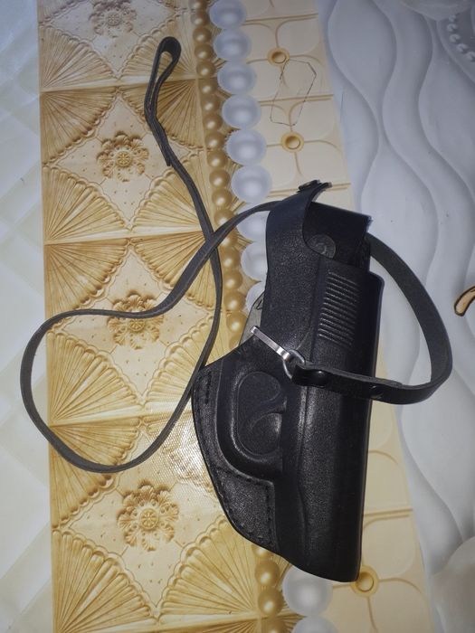 Продам форму Полицейскую