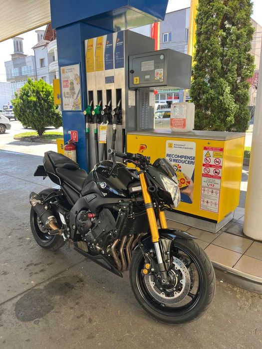 Yamaha FZ8 ABS.