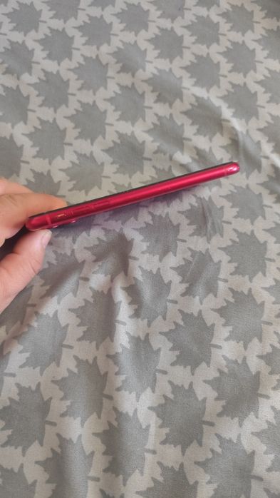 iPhone 13 și iPhone 11