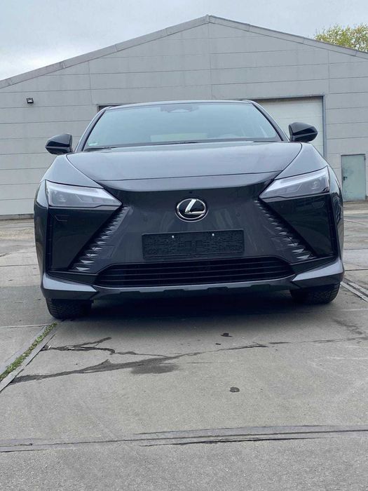 Lexus Rz300E full electric
