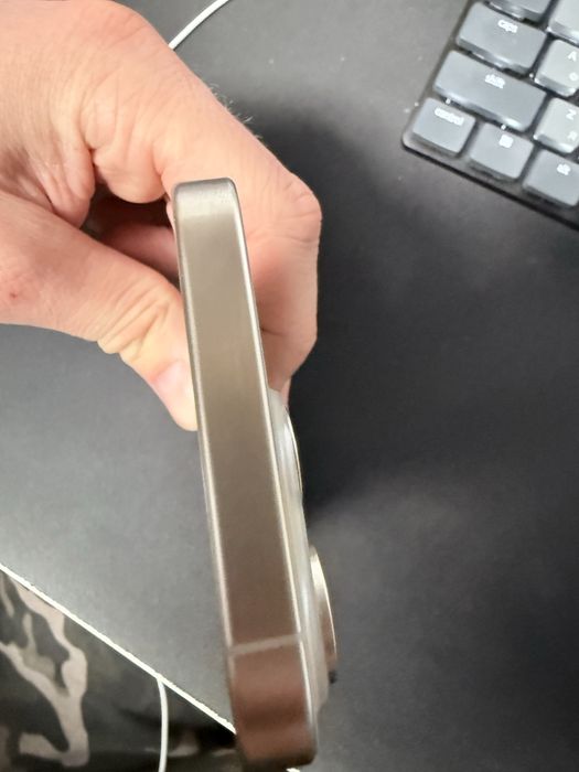 Iphone 15pro 128гб акб 87%