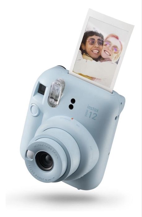 instax mini 12 голубого цвета