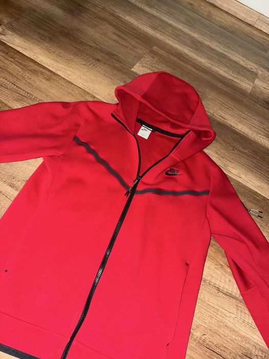Bluza Nike Tech Fleece rosie originala