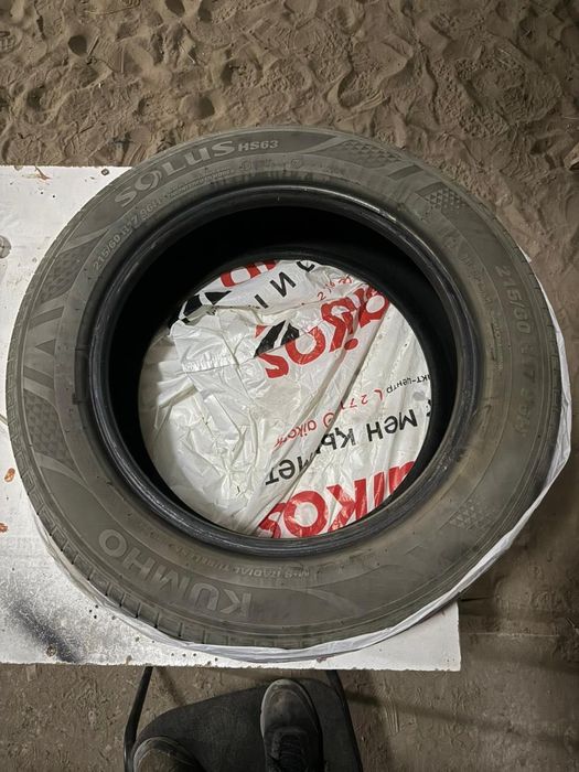 Шины летнее 215/60/17