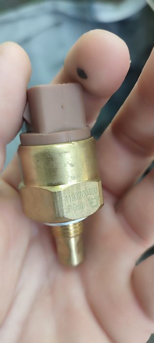 Датчик на Ауди 2.6