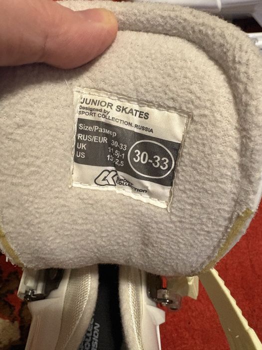 Продам коньки девочка