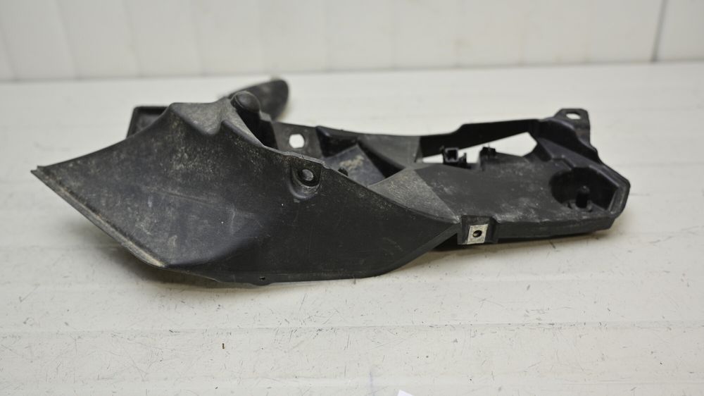 Deflector Carena Aer Stanga Cu Semnalizare Yamaha YZF-R125 2008 - 2012