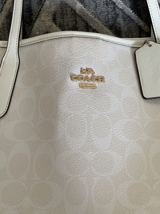 Geanta coach noua cu eticheta
