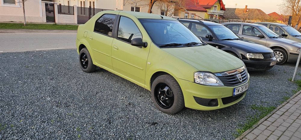 Vand Dacia Logan