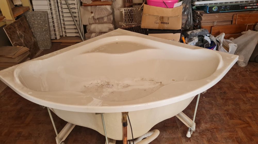 Продам ванну акриловую б/у