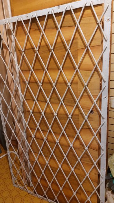 Решетка металлическая