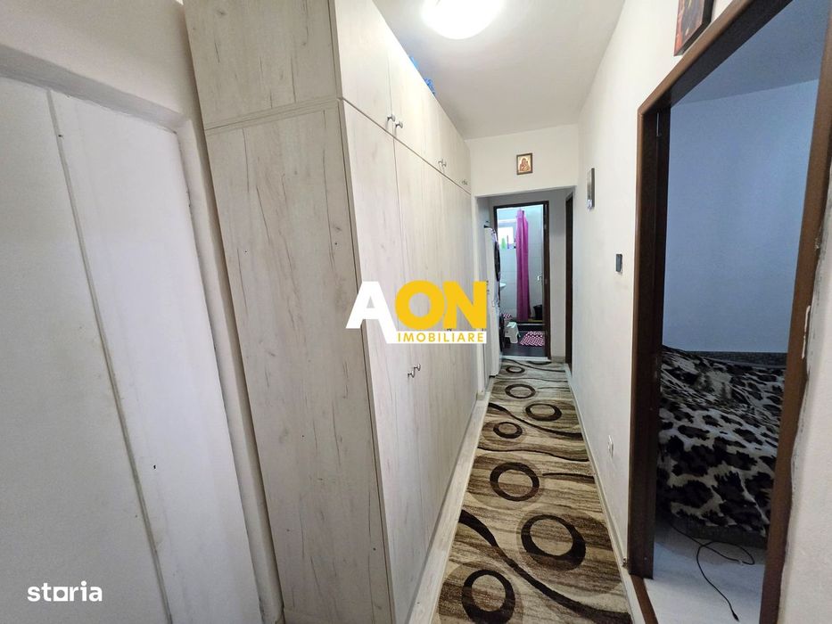 Apartament cu 3 camere, parter, boxă, acces curte, Cetate, zona Closca