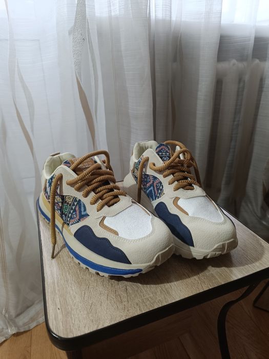 Продам кроссовки хорошие