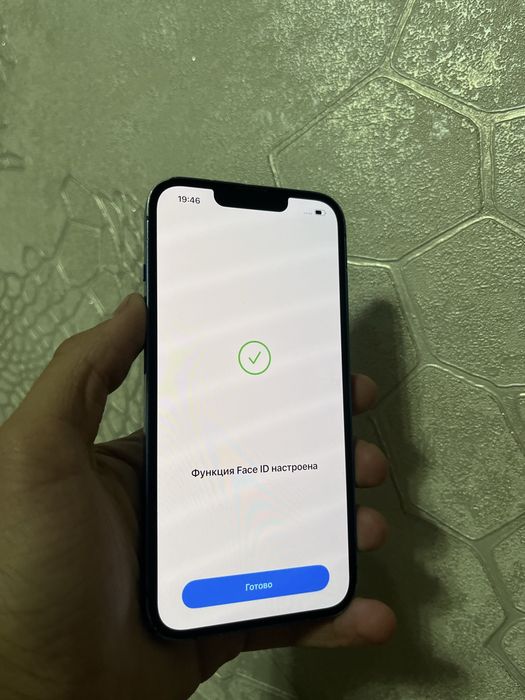 iPhone айфон 13 в хорошем состоянии