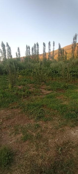 Uy sotiladi Chimyonda yaxshi joyda joylashkan