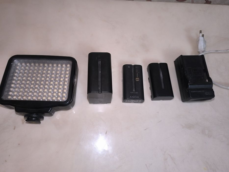 Sony 2500  Mavik pro