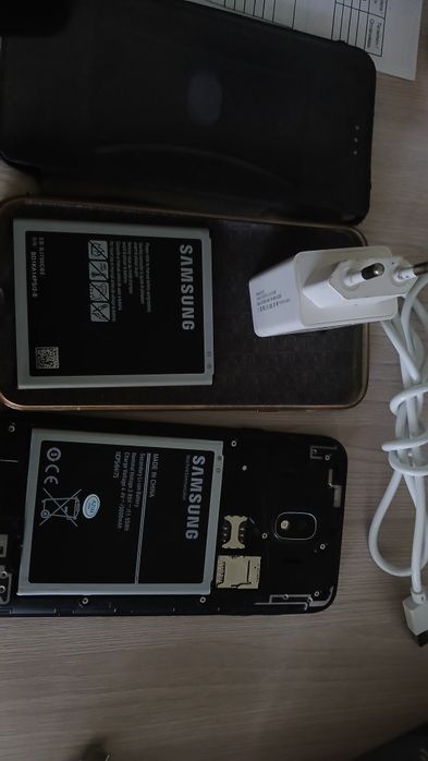 Смартфон Samsung Galaxy J4