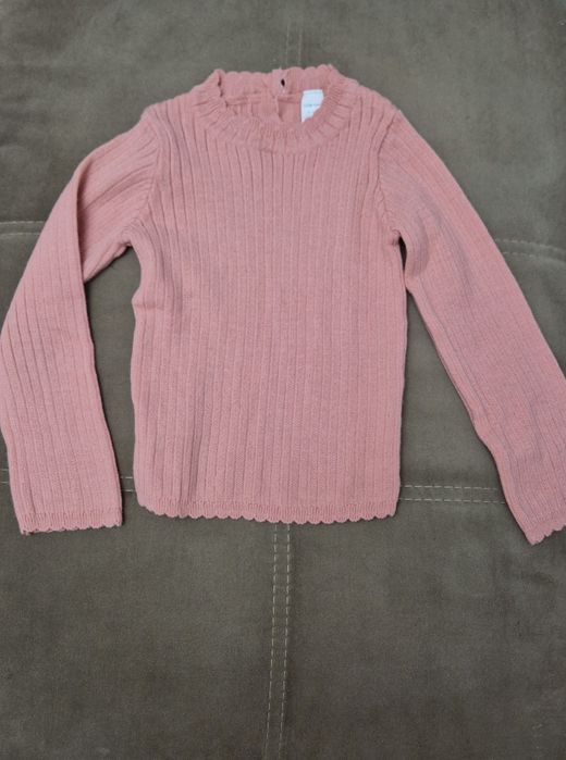 Продам  свитер для девочек