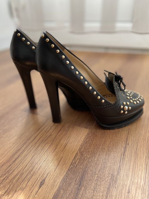 Продам оригинальные туфли MOSCHINO