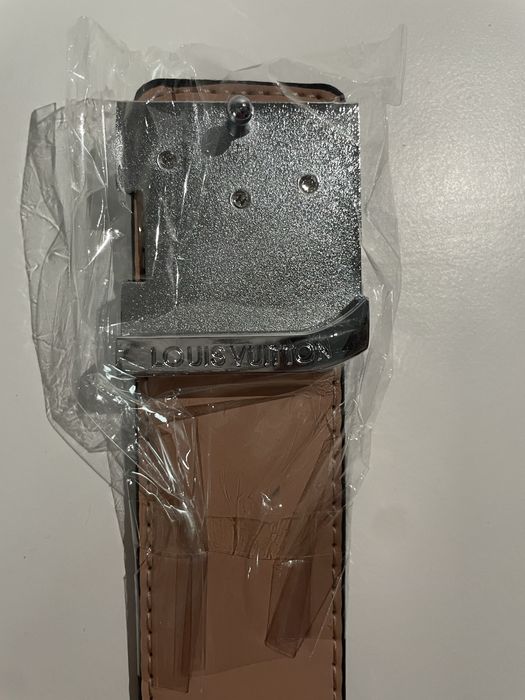 Curea Louis Vuitton Black Floral Edition cu cataramă LV metalică