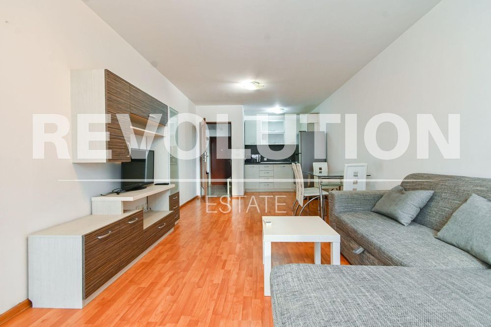 Дава се под наем Двустаен апартамент в София, Студентски град - 75 кв.м за 663 € - Снимка #2