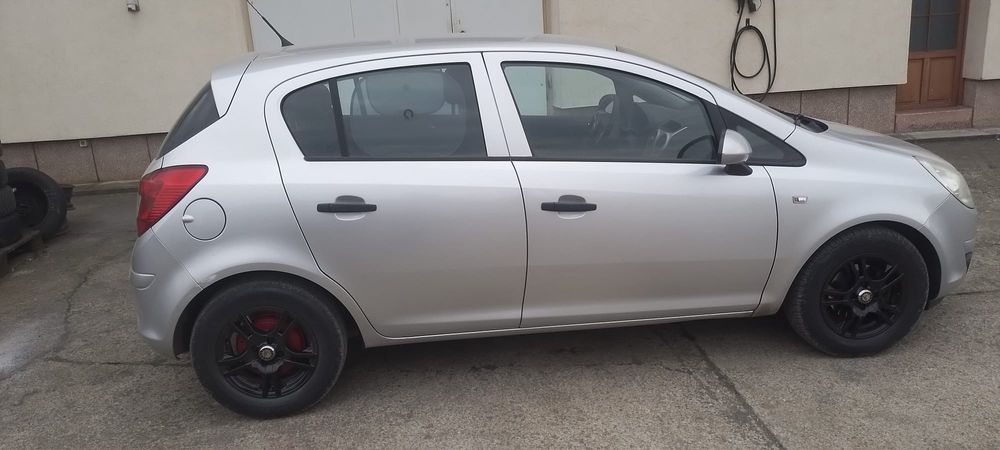 Opel Corsa 1.2 benzina / an 2010