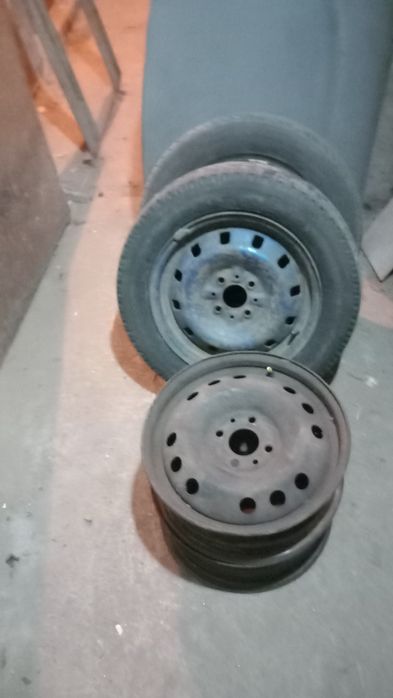 Гуми и джанти за Фиат Брава