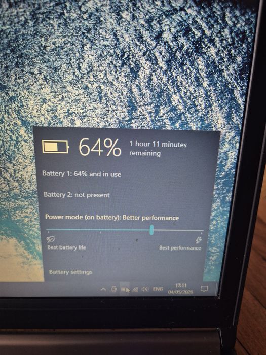 Laptop Fujitsu i5 ssd ddr4
