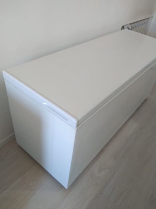 Продам морозильную ларь