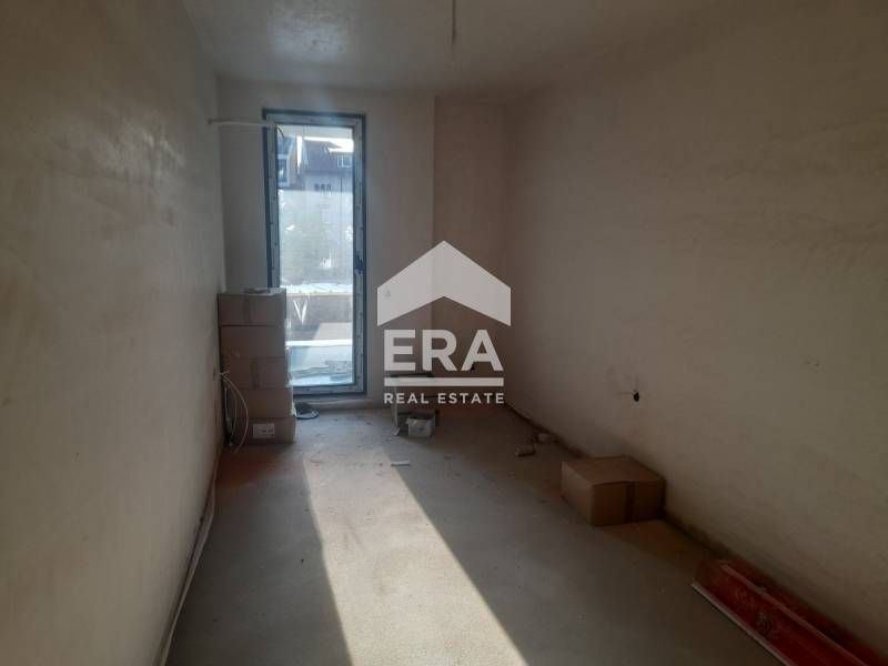 Продава се Двустаен апартамент в София, Зона Б-18 - 71 кв.м за 2211 €/кв.м - Снимка #4