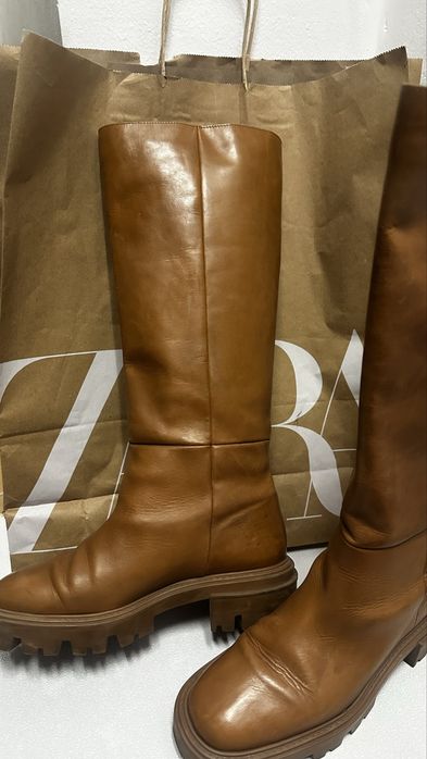 Продам кожаные сапоги ZARA
