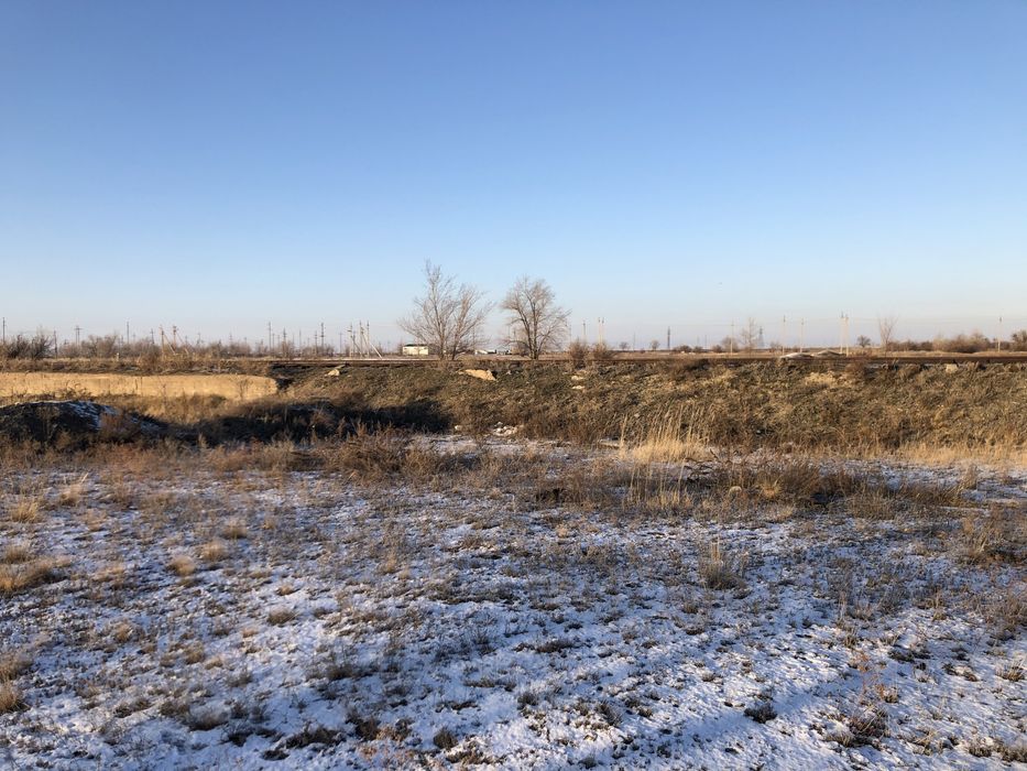 Продам зем участок с ж/д путями