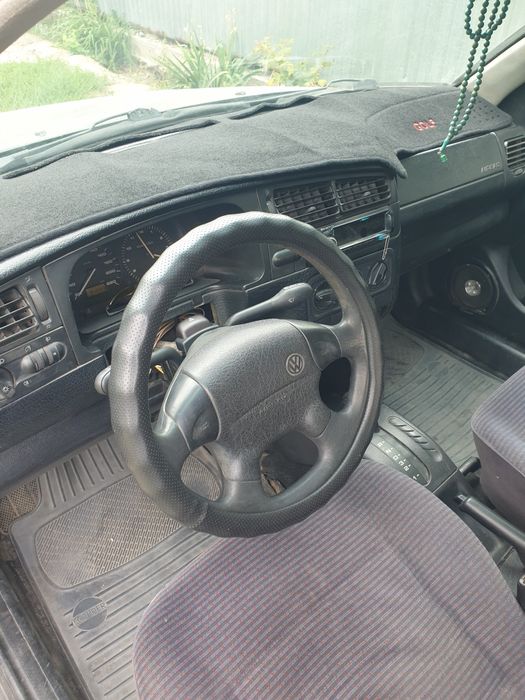 накидка на панель фольцваген гольф