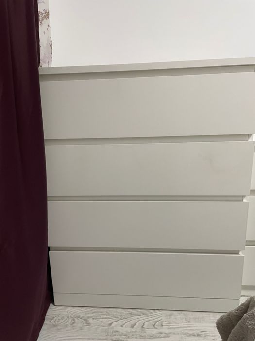 Comodă alba Malm Ikea