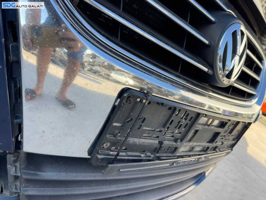 Grila cu Sigla Emblema de pe Bara Spoiler Fata Volkswagen Touran 1T2 2007 - 2010 Cod 1T0853651D [B4378]