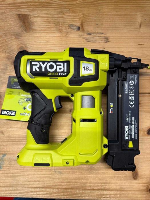 Pistol de impuscat cuie RYOBI