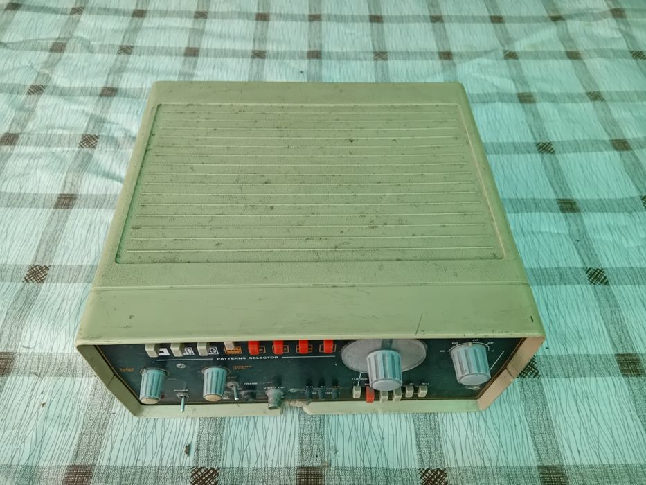 Generator de miră antic