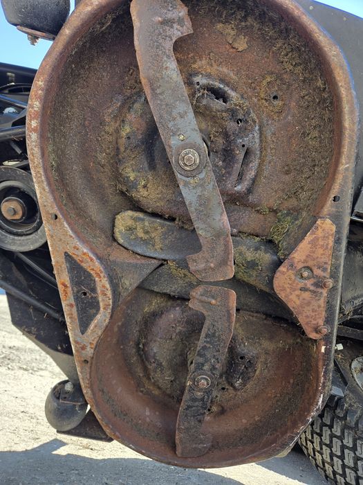 Masina tuns iarba Mountfield T30M