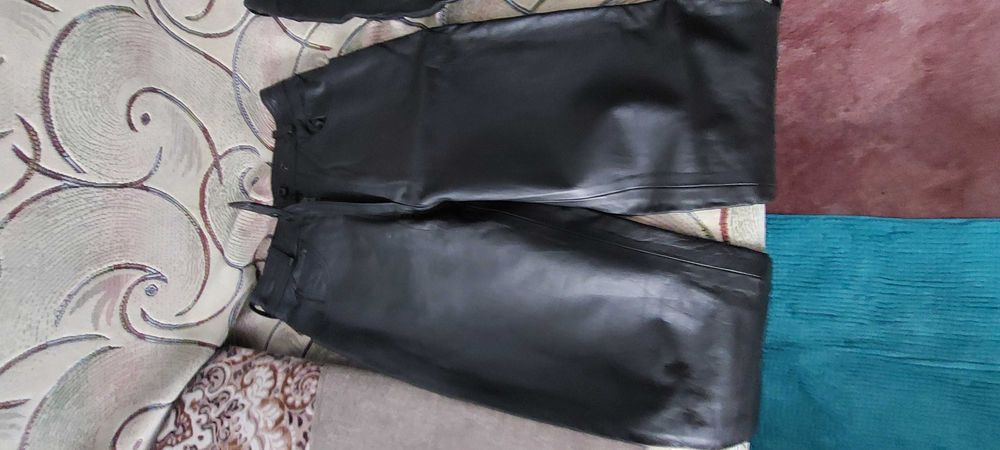 Продам  кожаные брюки