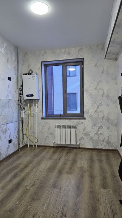 1 хонали сотилади