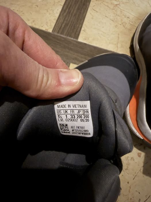 Продам зимние ботинки