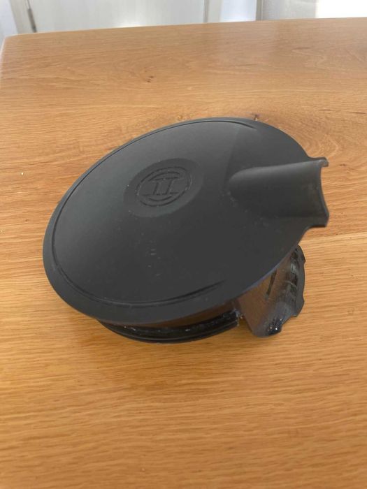 Мощна сокоизтисквачка Бош с КЕРАМИЧЕН НОЖ за цели плодове. Отвор 84 мм
