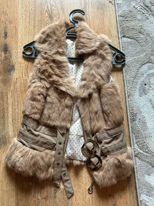 Дрехи елек и туника