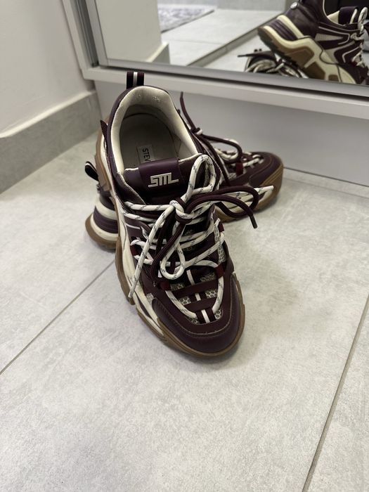 Steve Madden масивна подметка, тъмновиолетов цвят